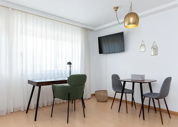 Feel Corporate Housing Marques 아파트 *